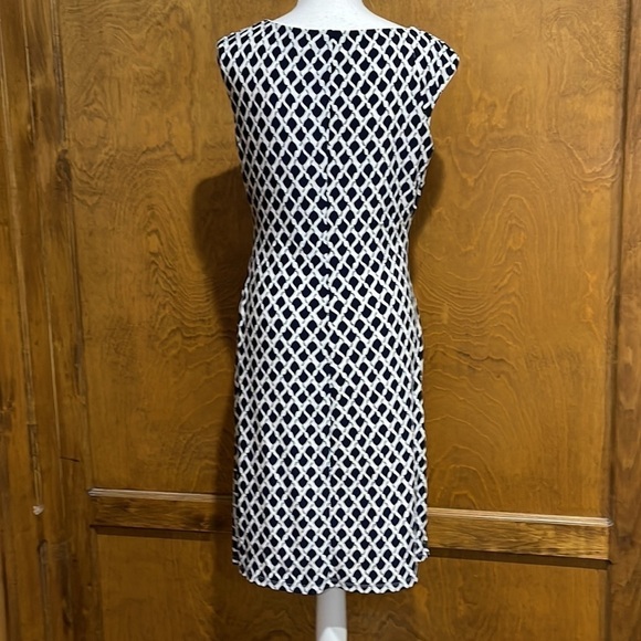 Lauren Ralph Lauren Sleeveless Dress with Ruching - EUC - Picture 4 of 6